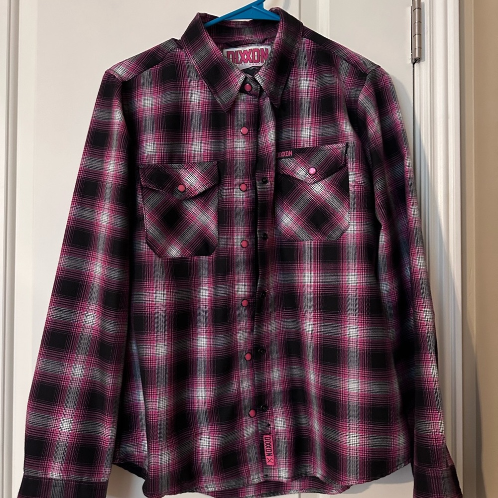 Dixxon Flannel.  Pink Pearl Snaps. The Viper. Pink/Black Plaid. Medium. Worn 1x